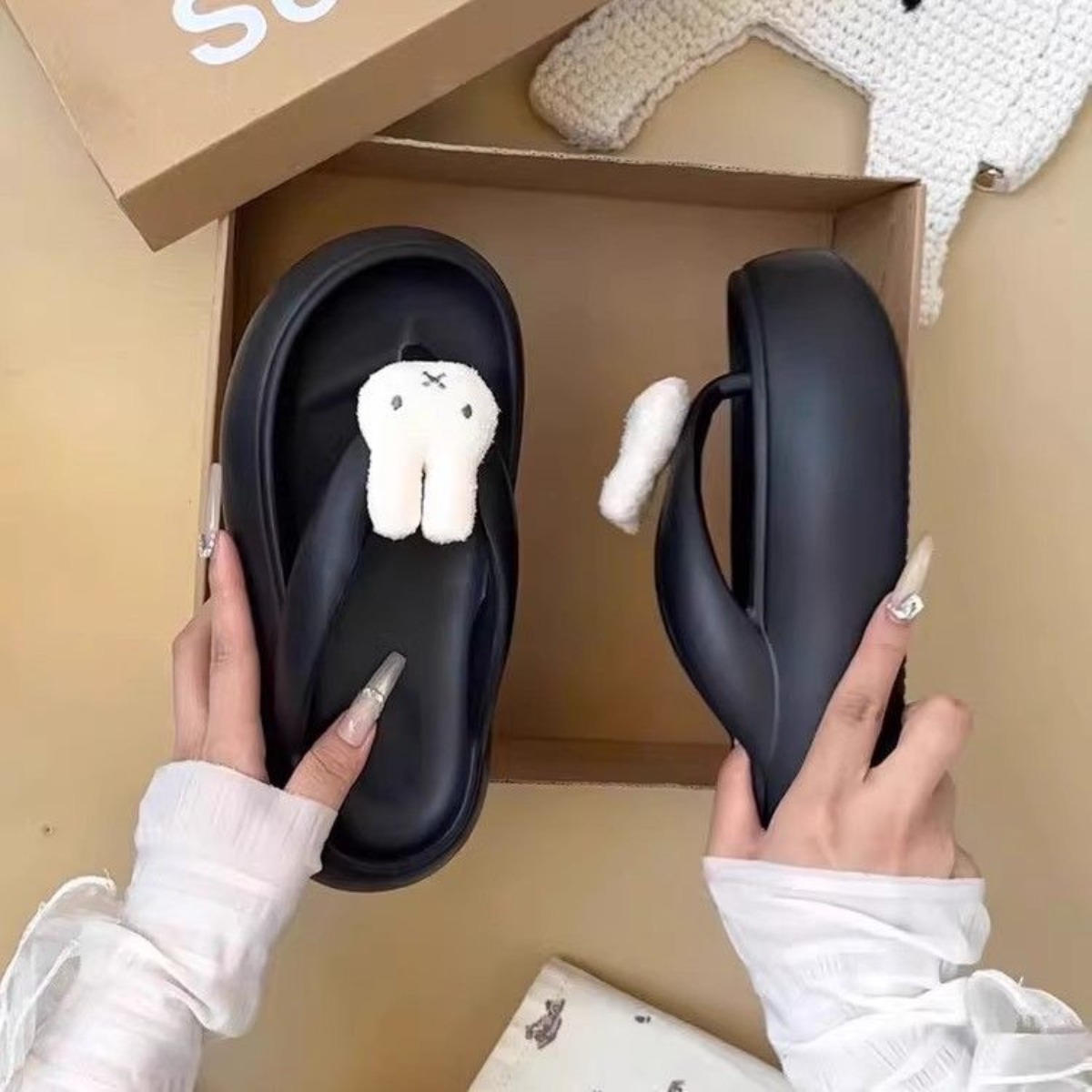 Kawaii Miffy EVA Flip-flops Cu - Summer Away Clothing のレビューと価格