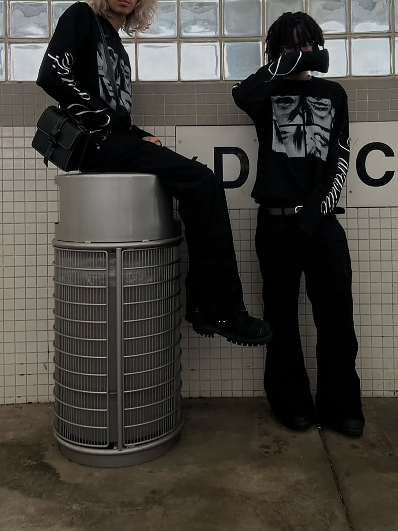 Dark Style Street Punk Unisex  - Summer Clothing Trends のレビューと価格