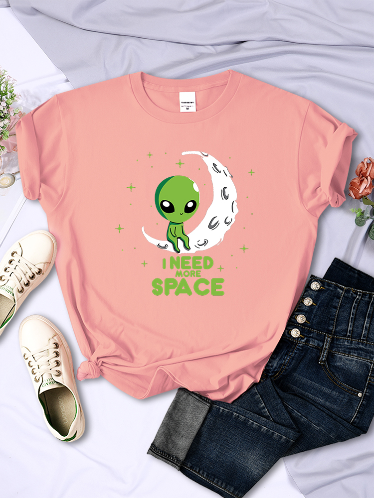 I Need More Space Green Alien  - Summer Clothing Needs のレビューと価格