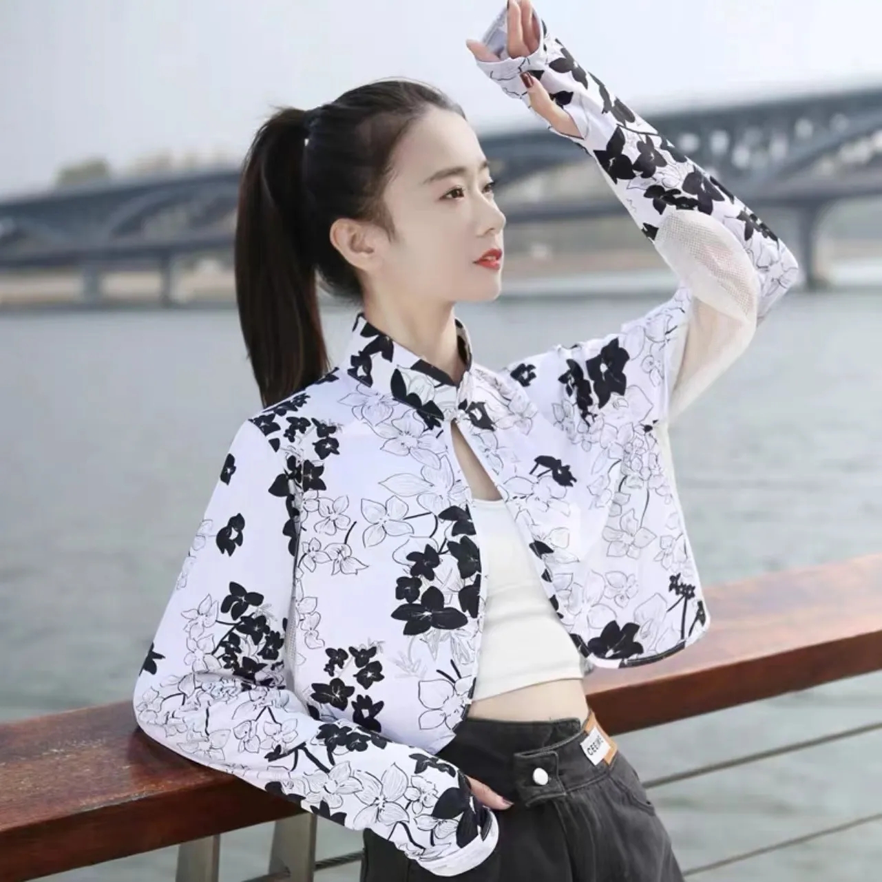 2025 New Women Sunscreen Shawl - Summer Clothing Drive のレビューと価格